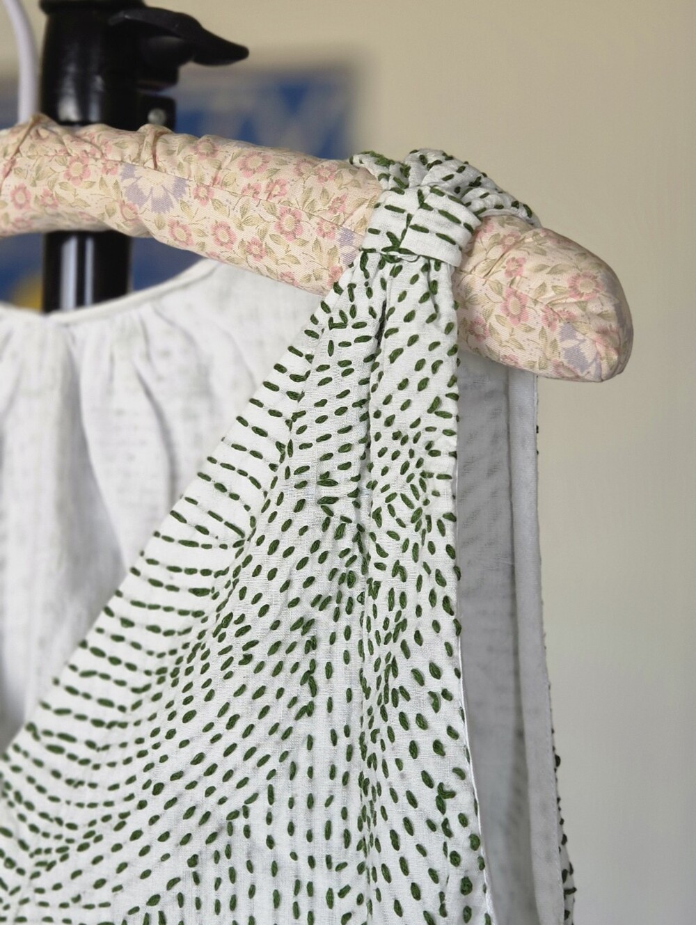 MIRTH Handmade Edition Andaman Top - Moss Hand Embroidery - Picture 3 of 8